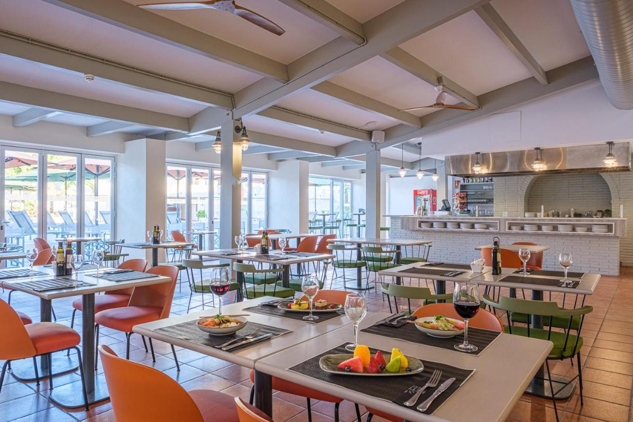 Oassium Hotel - Adults Only La Pineda Exterior photo