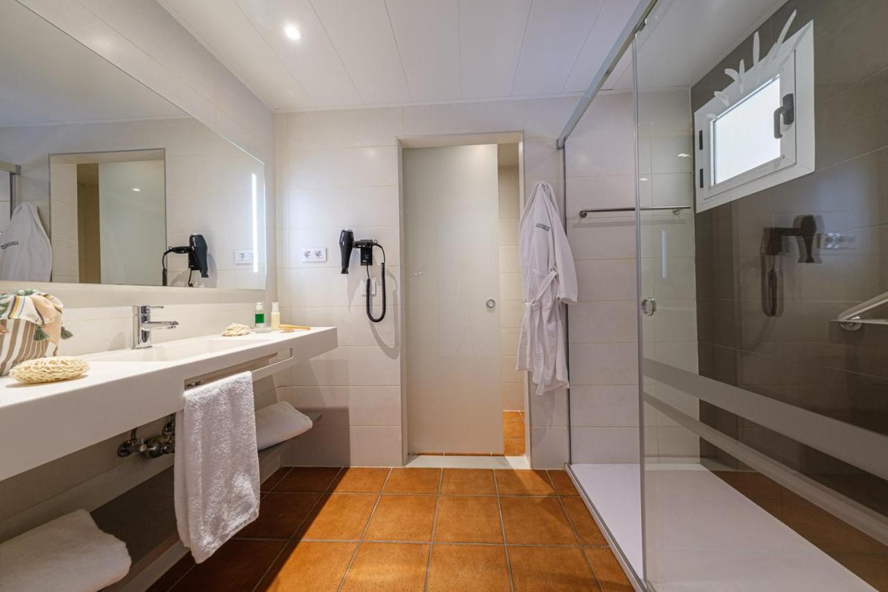 Oassium Hotel - Adults Only La Pineda Exterior photo