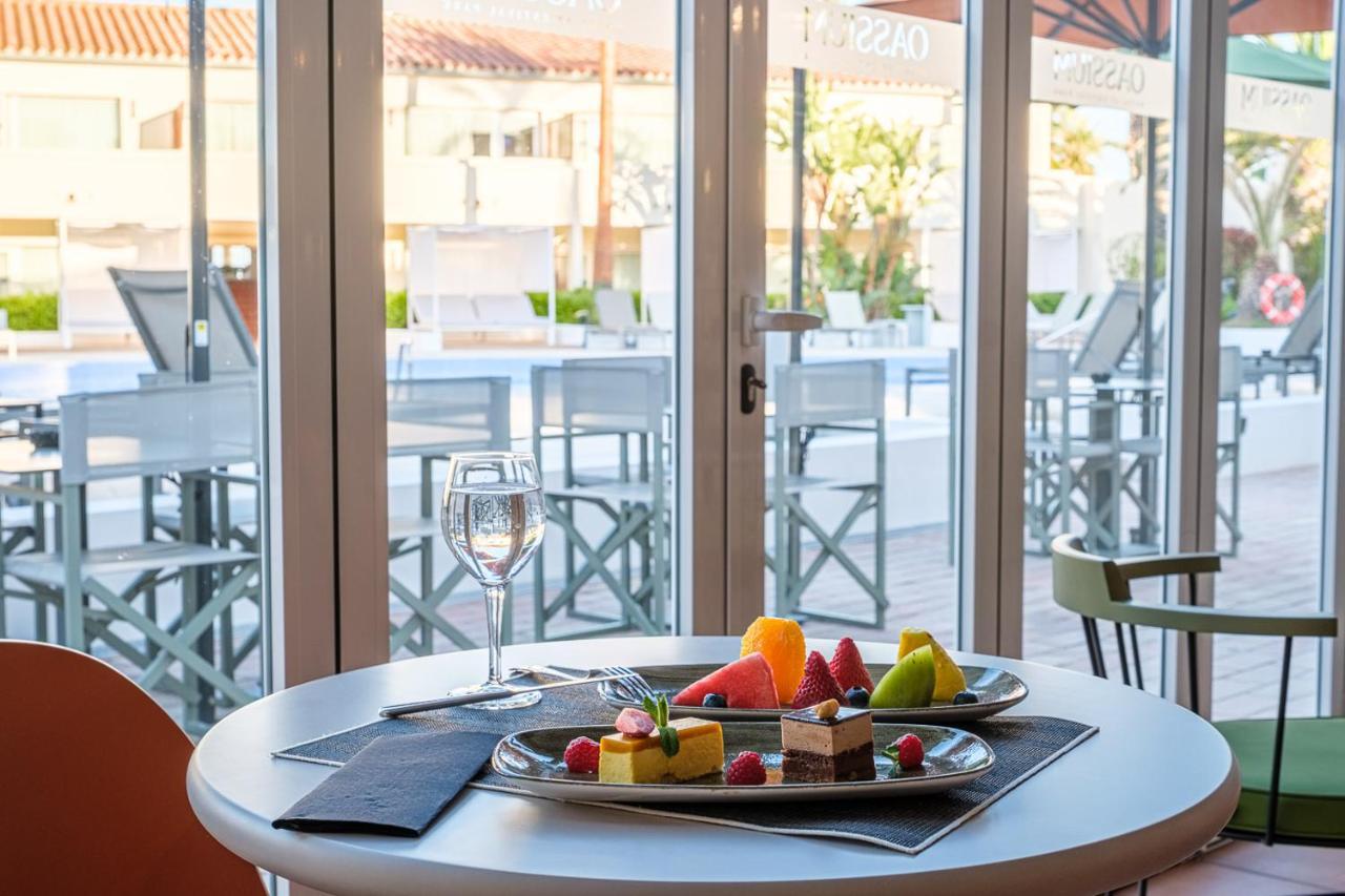 Oassium Hotel - Adults Only La Pineda Exterior photo